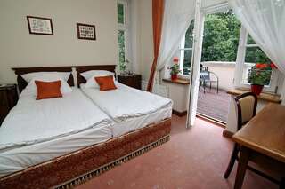 Отели типа «постель и завтрак» Dwór Bieland Эльблонг Двухместный номер с 1 кроватью или 2 отдельными кроватями-3