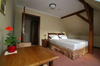 Отели типа «постель и завтрак» Dwór Bieland Эльблонг Двухместный номер с 1 кроватью или 2 отдельными кроватями-9